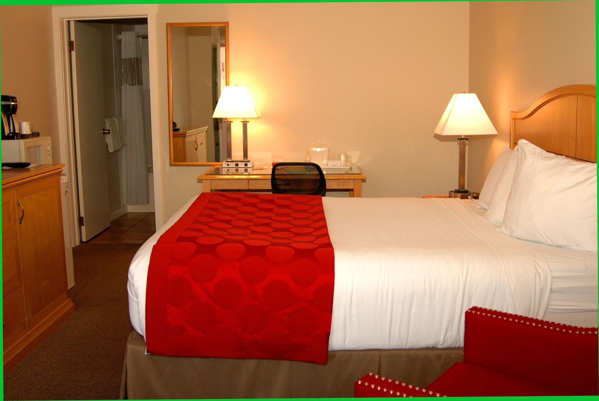 Ramada By Wyndham Duncan Cowichan Valley Екстериор снимка