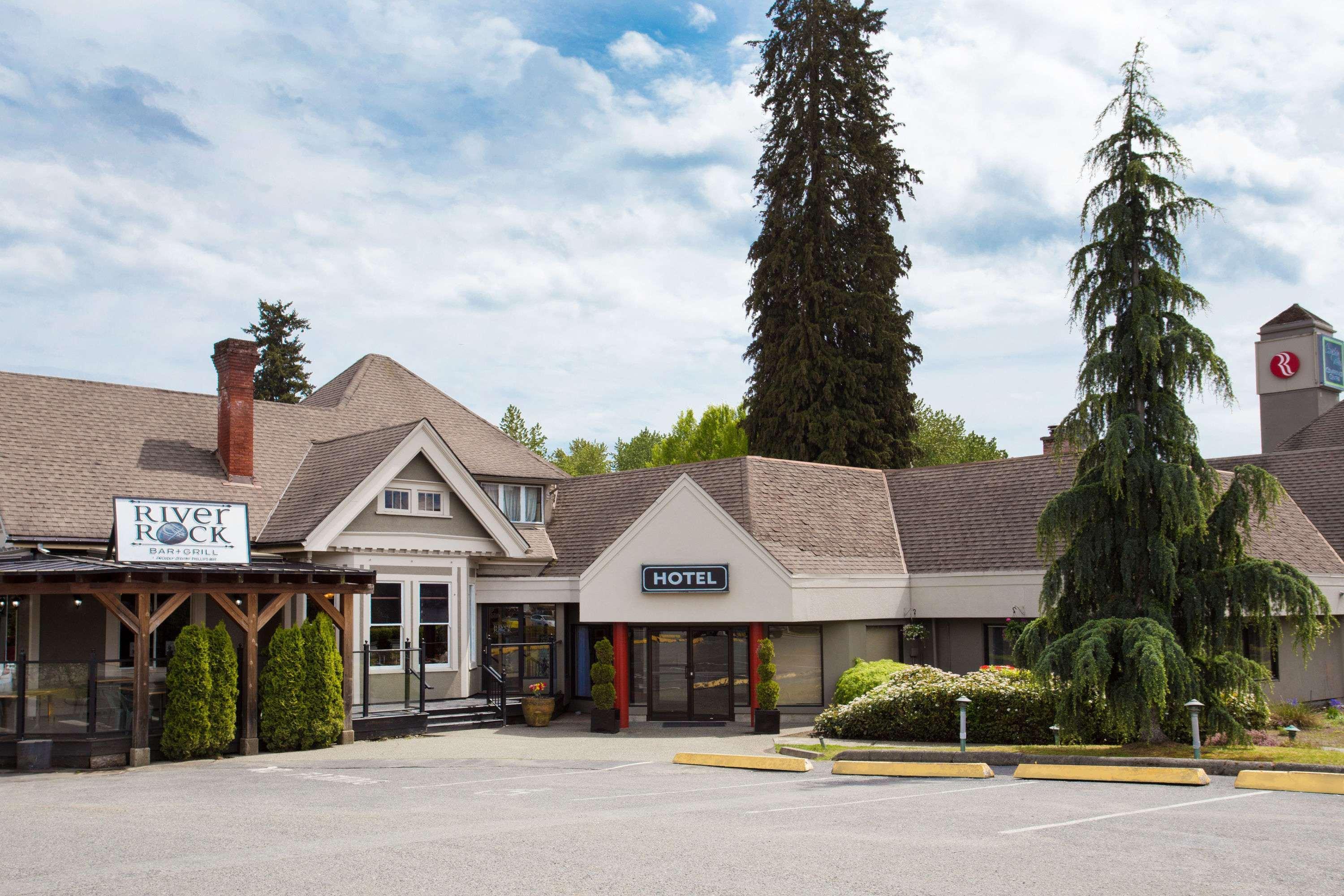 Ramada By Wyndham Duncan Cowichan Valley Екстериор снимка